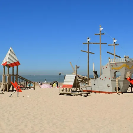 1 Bedroom Lovely In Остенде