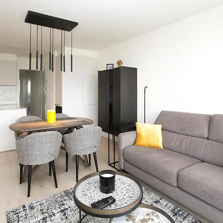 1 Bedroom Lovely In * Остенде